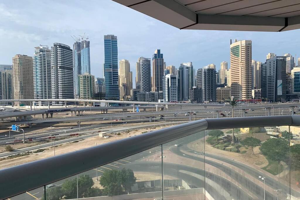 Cozy 2Bhk Near To Dmcc Metro Station -505 Διαμέρισμα Ντουμπάι Εξωτερικό φωτογραφία
